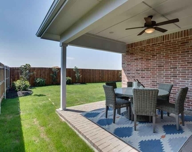 1609 Cedar Crest Drive - Photo Thumbnail 12