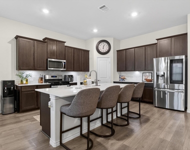 3027 Moccasin Lane - Photo Thumbnail 13