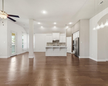 5117 Ember Place - Photo Thumbnail 4