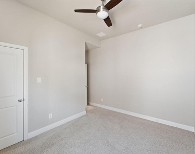 5117 Ember Place - Photo Thumbnail 15