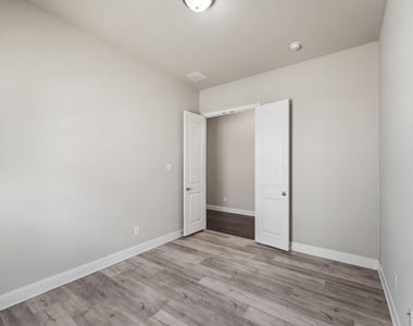 5117 Ember Place - Photo Thumbnail 23