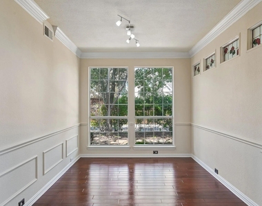 525 Blackfield Drive - Photo Thumbnail 33