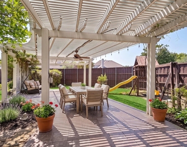 525 Blackfield Drive - Photo Thumbnail 37