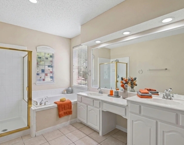 525 Blackfield Drive - Photo Thumbnail 15