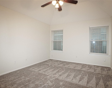 2508 Hawk Drive - Photo Thumbnail 12
