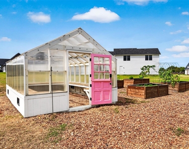 804 Republic Row - Photo Thumbnail 22