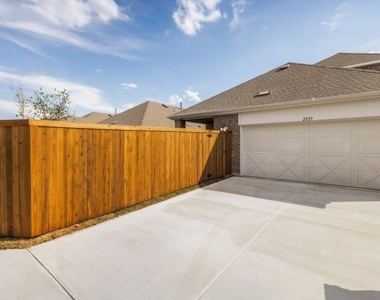 2529 Fairweather Drive - Photo Thumbnail 22