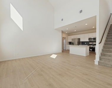 2529 Fairweather Drive - Photo Thumbnail 4