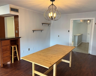 4715 Skillman Street - Photo Thumbnail 10