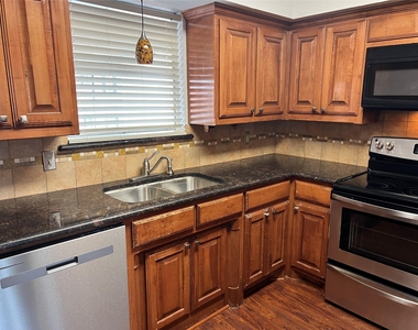 4715 Skillman Street - Photo Thumbnail 3