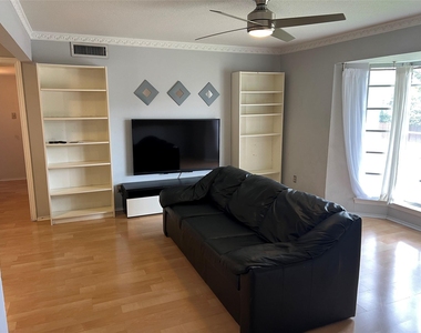 4715 Skillman Street - Photo Thumbnail 7