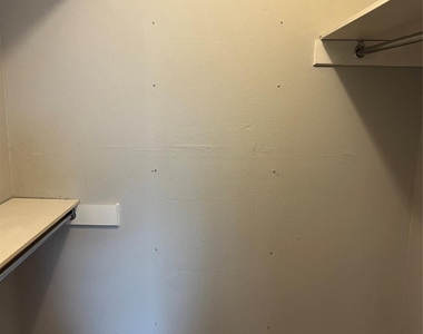 4715 Skillman Street - Photo Thumbnail 17