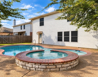 7909 Mosstree Drive - Photo Thumbnail 2