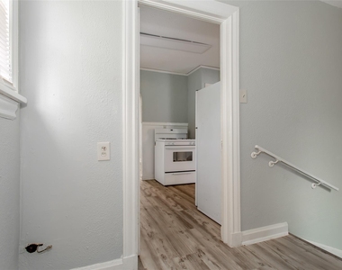 5705 Ross Avenue - Photo Thumbnail 30