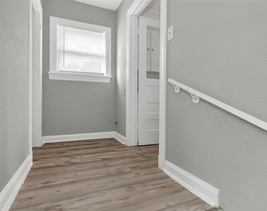5705 Ross Avenue - Photo Thumbnail 32