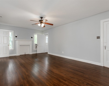 5705 Ross Avenue - Photo Thumbnail 6