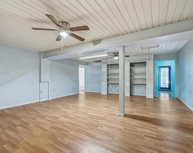 1729 Elliot Drive - Photo Thumbnail 24