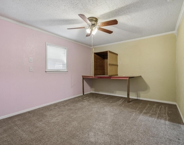 1729 Elliot Drive - Photo Thumbnail 23