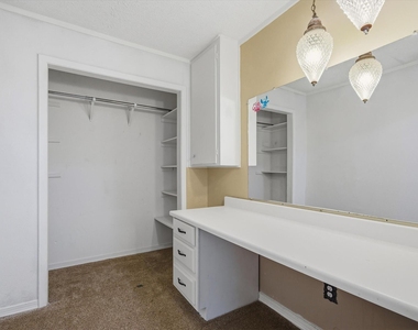 1729 Elliot Drive - Photo Thumbnail 22