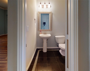 8068 Caladium Drive - Photo Thumbnail 17