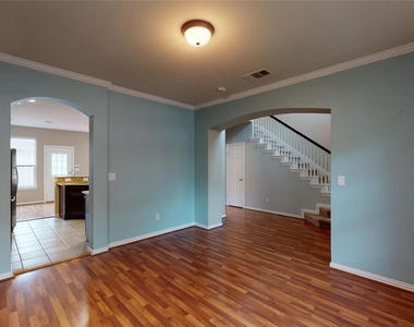 8068 Caladium Drive - Photo Thumbnail 4