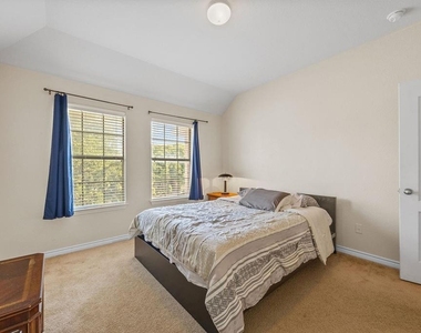 9300 Jerico Drive - Photo Thumbnail 16