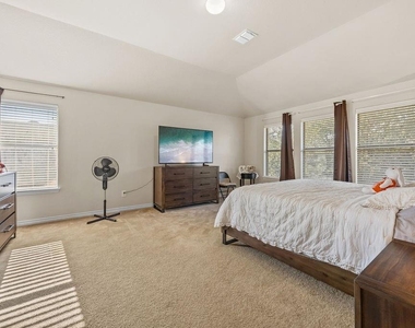 9300 Jerico Drive - Photo Thumbnail 20