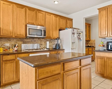 9300 Jerico Drive - Photo Thumbnail 10