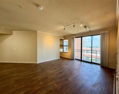330 Las Colinas Boulevard E - Photo Thumbnail 10