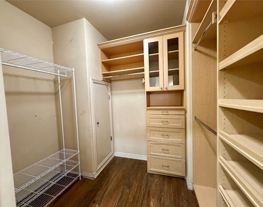 330 Las Colinas Boulevard E - Photo Thumbnail 16