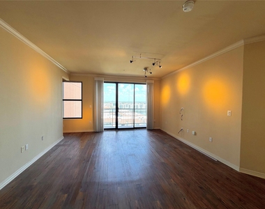 330 Las Colinas Boulevard E - Photo Thumbnail 9