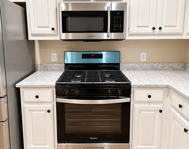 1102 Hamilton Street - Photo Thumbnail 14