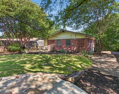 410 Allenwood Drive - Photo Thumbnail 29
