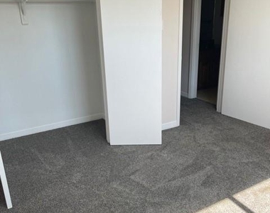 408 Benjamin Street - Photo Thumbnail 13