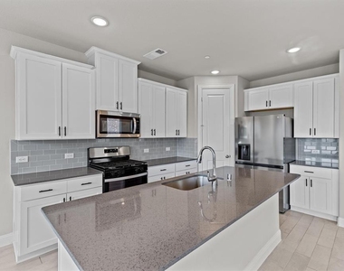 593 Hutchinson Lane - Photo Thumbnail 9