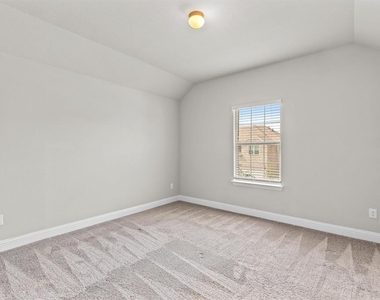 593 Hutchinson Lane - Photo Thumbnail 24