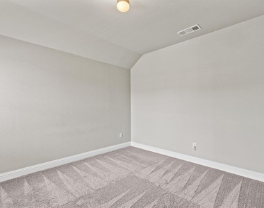 593 Hutchinson Lane - Photo Thumbnail 26
