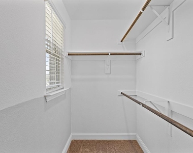 593 Hutchinson Lane - Photo Thumbnail 25