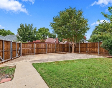 1653 Glenmore Drive - Photo Thumbnail 1