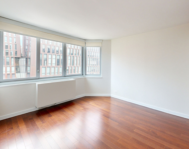 401 E 34th St - Photo Thumbnail 4