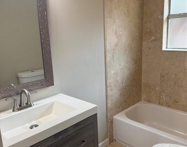7254 Edgerton Drive - Photo Thumbnail 12