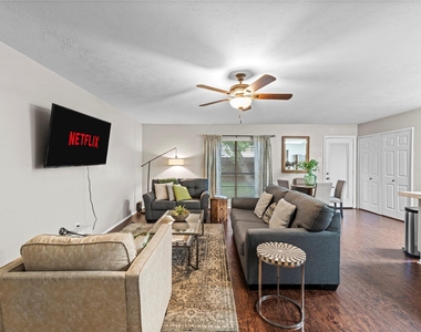 5016 Griffin - Photo Thumbnail 9