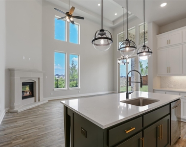 4191 Walnut Grove Lane - Photo Thumbnail 9