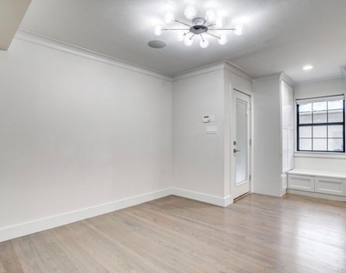 6811 Walnut Hill Lane - Photo Thumbnail 7