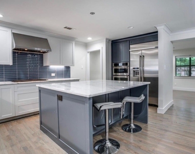 6811 Walnut Hill Lane - Photo Thumbnail 13