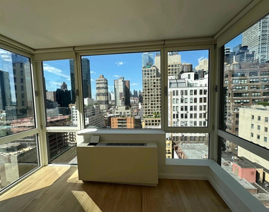 350 West 37th Street - Photo Thumbnail 1