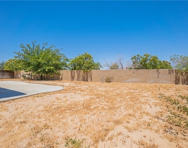13680 Summit View Street - Photo Thumbnail 19