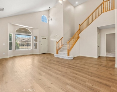 13680 Summit View Street - Photo Thumbnail 3