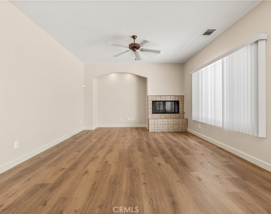 13680 Summit View Street - Photo Thumbnail 5