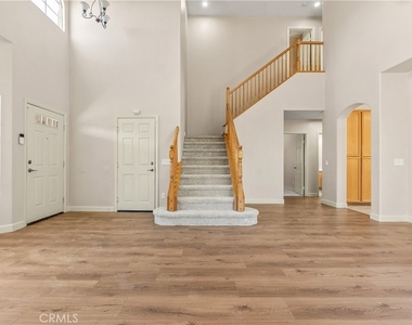 13680 Summit View Street - Photo Thumbnail 2